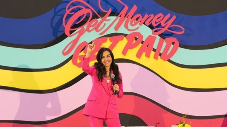 Claire Wasserman speaking at Get Money Get Paid event